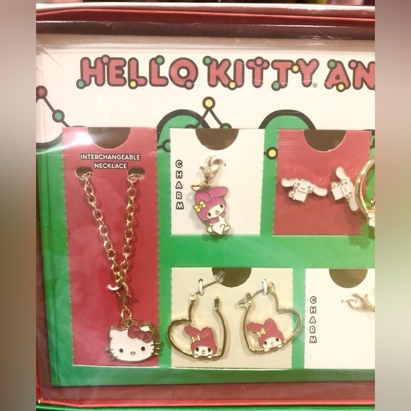Hello kitty & friends 12 days of Christmas advent calendar jewelry set brand new - Picture 5 of 14